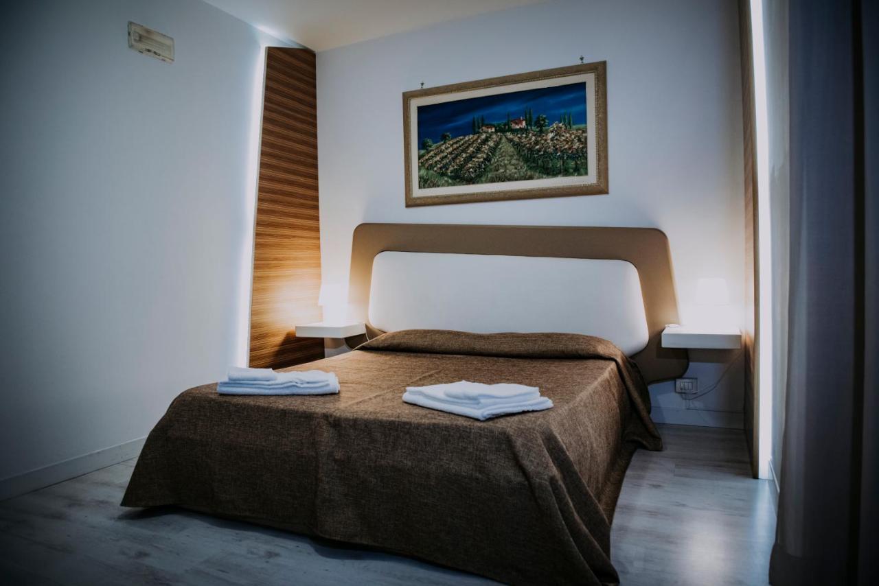 Hotel Casale Dei Greci Biancavilla Buitenkant foto