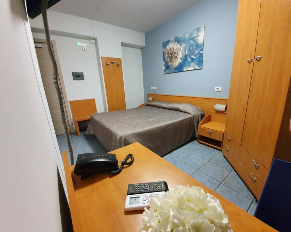 Hotel Casale Dei Greci Biancavilla Buitenkant foto